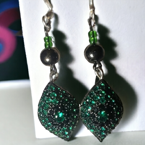 Emerald Green & Hematite Handcrafted Earrings - Picture 7 of 7